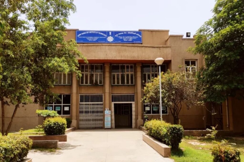 Guru Nanak Dev DSEU Rohini Campus
